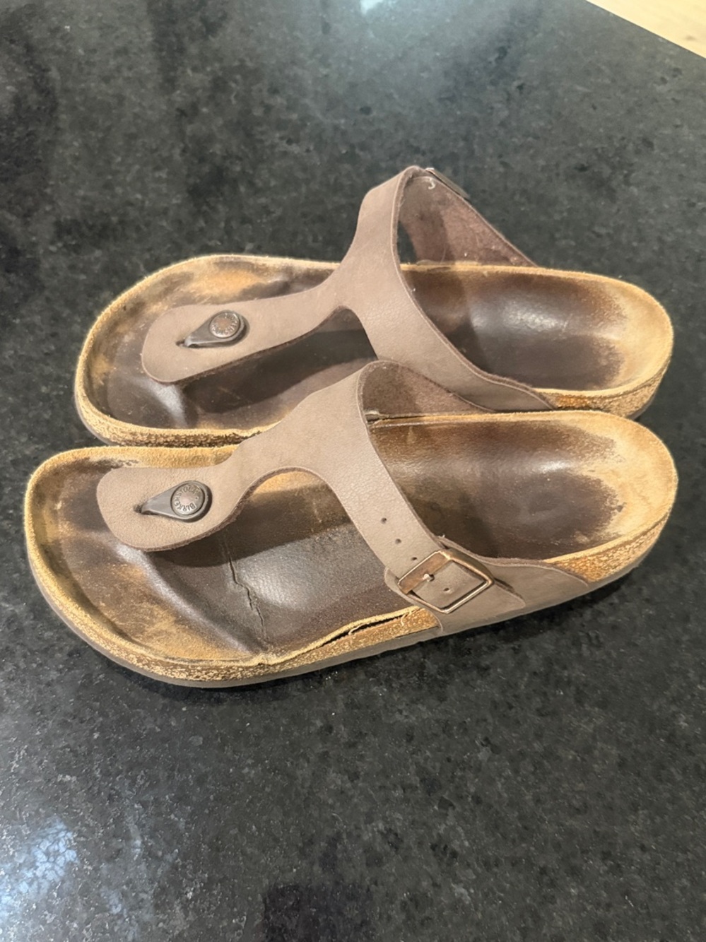 Birkenstock Brown Gizeh Leather Thong - Picture 9 of 12